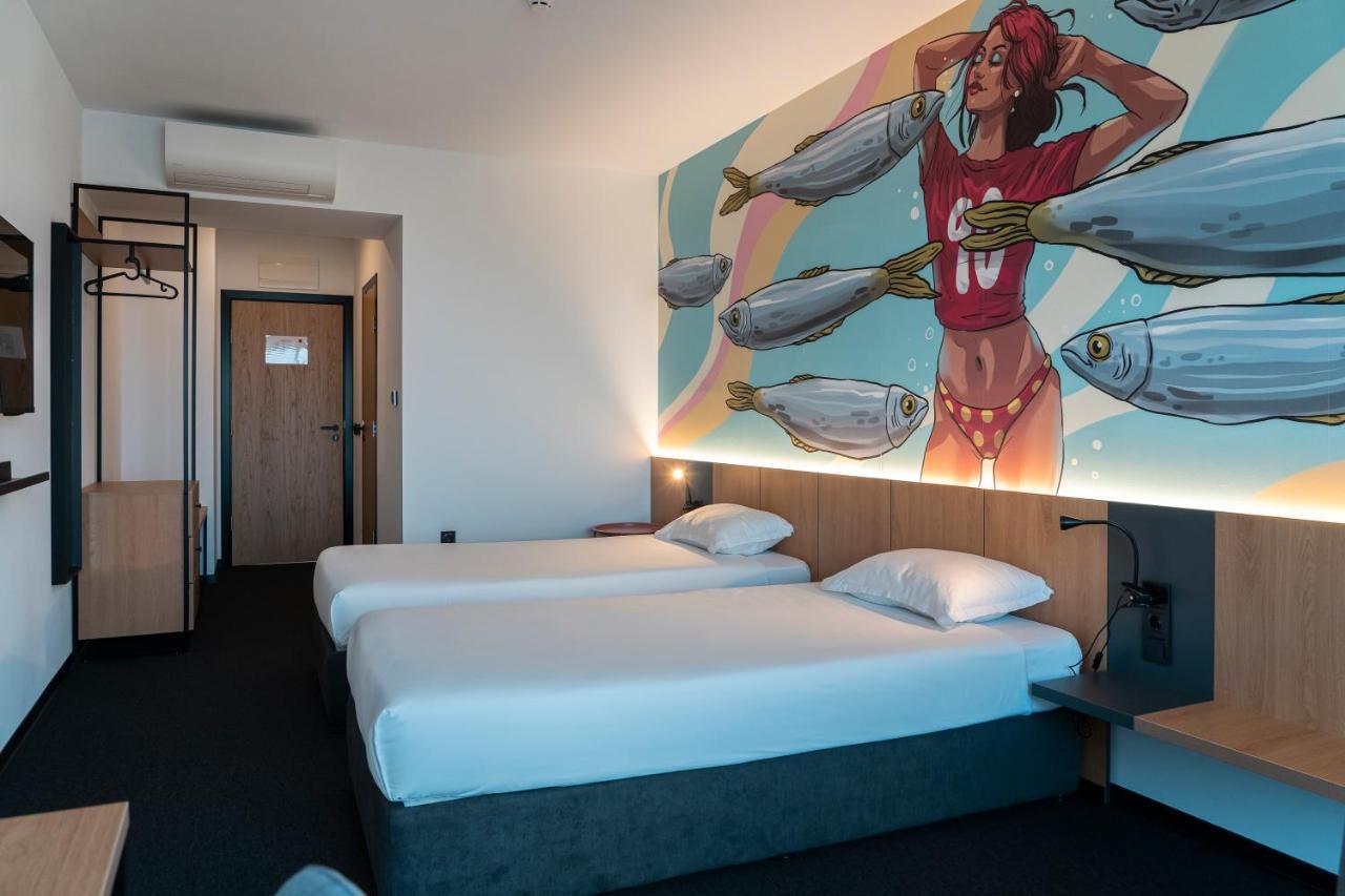Hotel Campus 90 - Free Parking Varna Ngoại thất bức ảnh